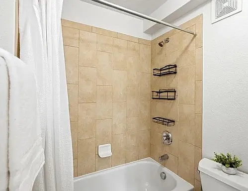 3 bed, 1280 sqft, $1,350 — Photo 4