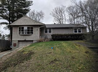 26 Russell Ln, Oxford, MA 01540