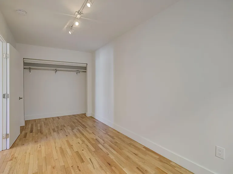 306 N Bonnie Brae St #1 — Photo 12