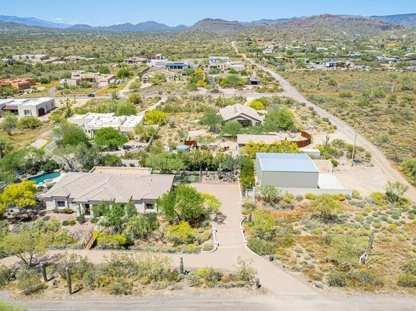 39732 N 7TH Street, Phoenix, AZ 85086