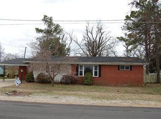 210 Folk Ave, Bernie, MO 63822