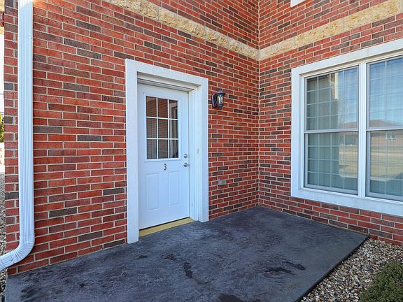 4th image of 7797 Belo Dr #3