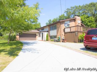 5466 Blaine Ave SE, Kentwood, MI 49508