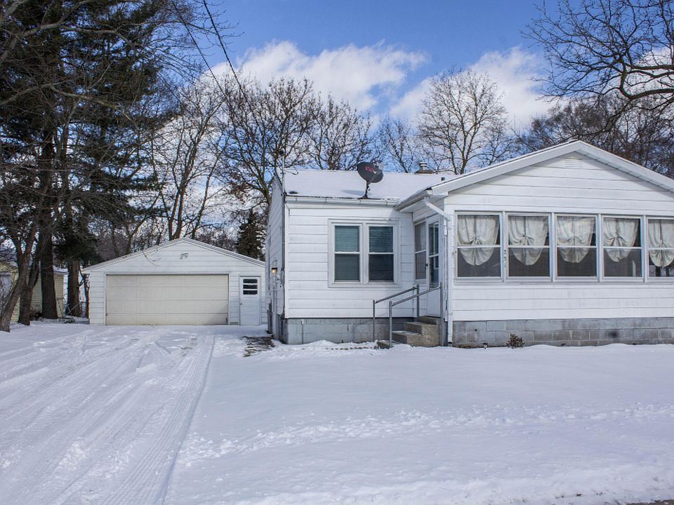 1st image of 231 Janet Ave SE
