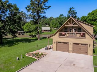 16 Wildwood Lake Dr, Huntsville, TX 77340