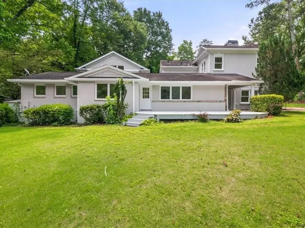 6771 Sunny Brook Ln, Sandy Springs, GA 30328