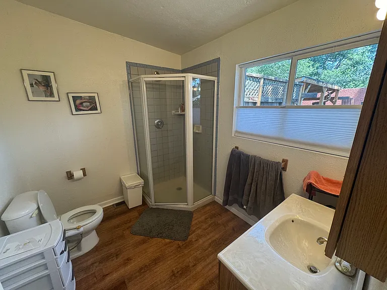 342 N Cherokee St — Photo 7