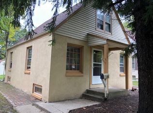 7139 W Stuth Pl, West Allis, WI 53219