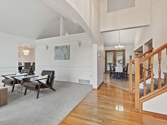 4th image of 2008 S Timberlane Dr