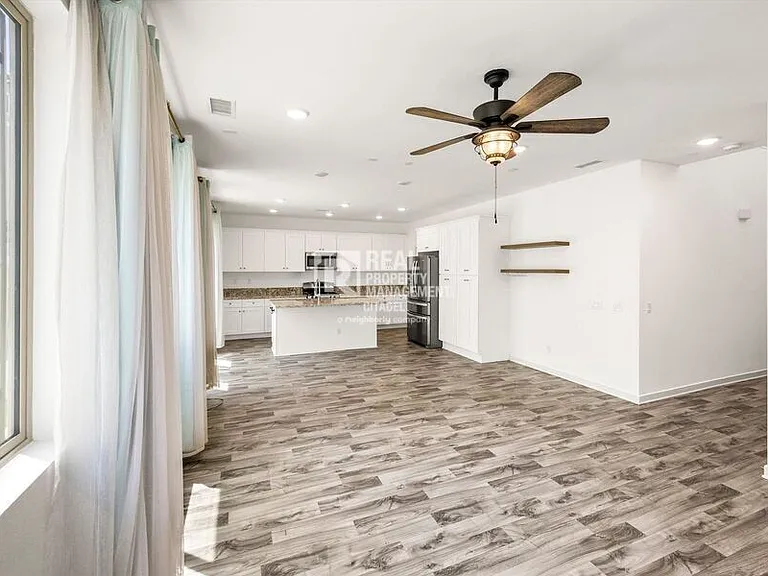 1604 Armijo Pl — Photo 7