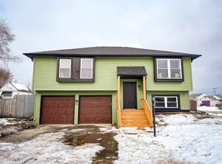 820 Lovechio Dr, Mishawaka, IN 46544