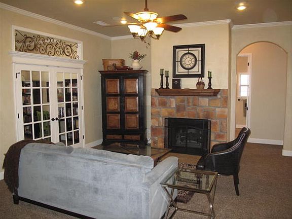 3rd image of 9105 Buccola Ave