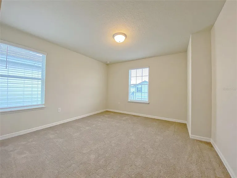 7360 Oakmoss Loop — Photo 13