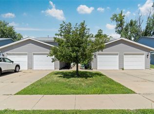 1280 Daleview Dr UNIT 2, Marion, IA 52302