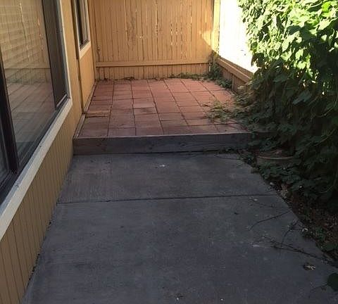 3rd image of 6001 Country Ln APT 122