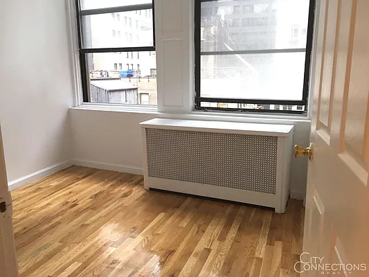 Rented by City Connections Realty | media 12