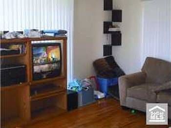 2nd image of 10706 Cimarron St