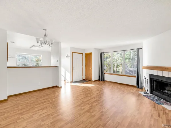 5704 W Asbury Place #204, Lakewood, CO 80227