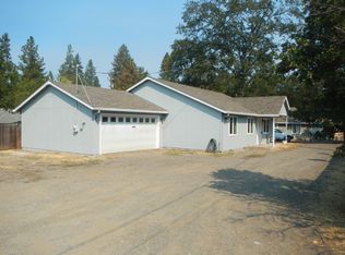 82 Maple St, Shady Cove, OR 97539
