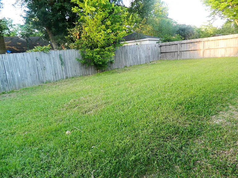 8527 Riptide Dr — Photo 21