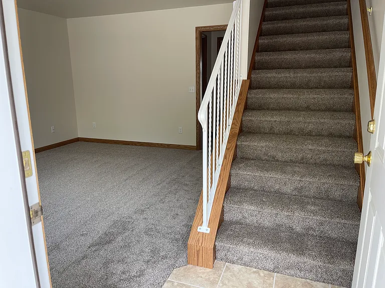 2962 Lena Ct — Photo 2