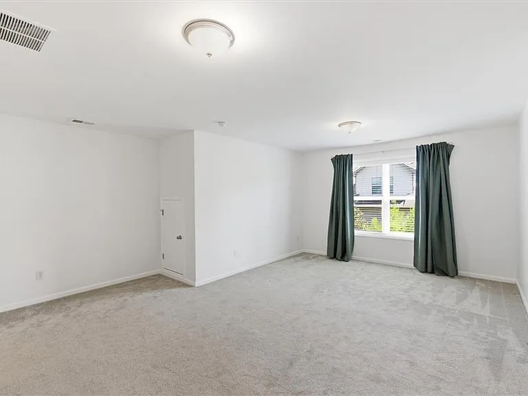 13459 Gardiner Ln — Photo 38