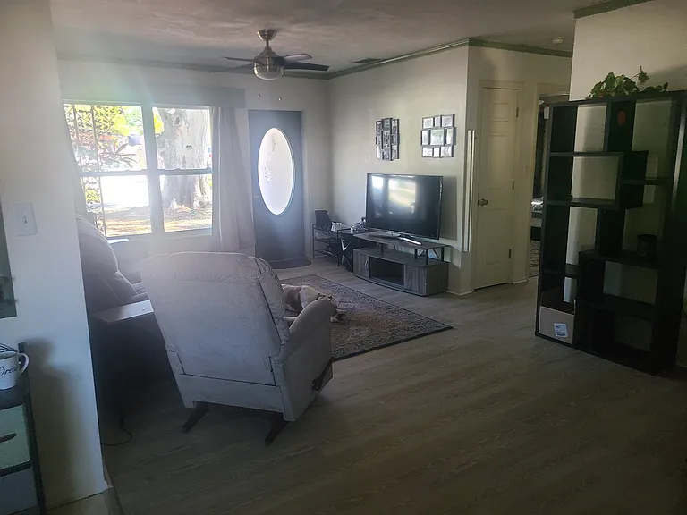 3056 Browning St — Photo 4