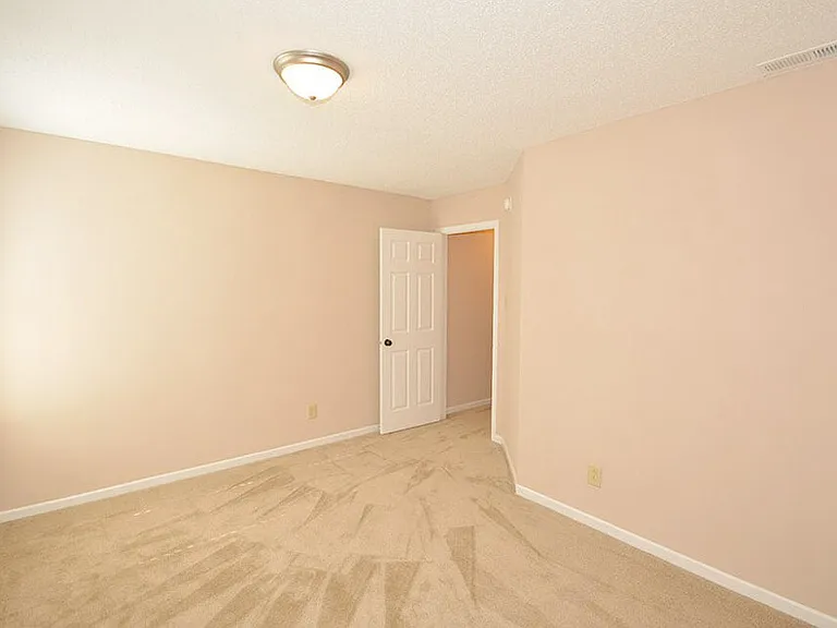 14390 Black Farm Dr — Photo 21