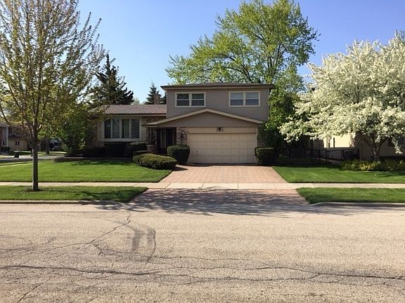 2nd image of 2415 E Michael Manor Ln