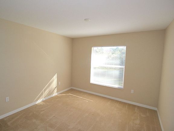5th image of 16 Ethan Allen Dr