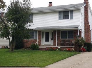 19514 Harsax Ave, Cleveland, OH