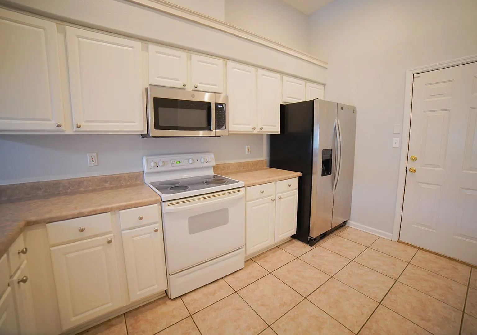 3 Bed / 2 Bath in Piney Z!! — Photo 4