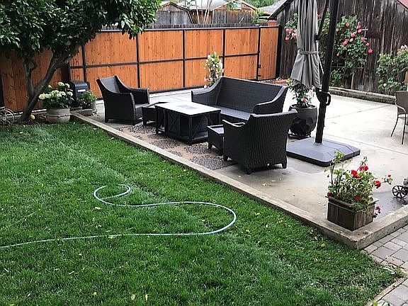 5th image of 7446 Rosanna St