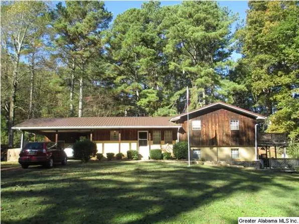 201 Smith Ln, Jasper, AL 35503