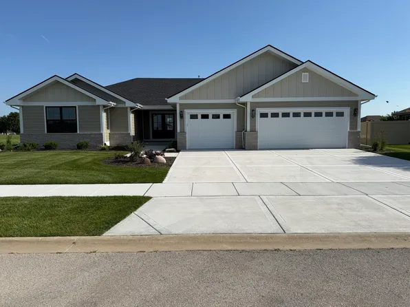 974 Tallgrass Ln, Manteno, IL 60950