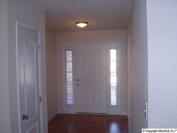 FOYER WITH DOOR SIDELIGHTS