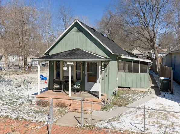 1020 Osage St, Leavenworth, KS 66048