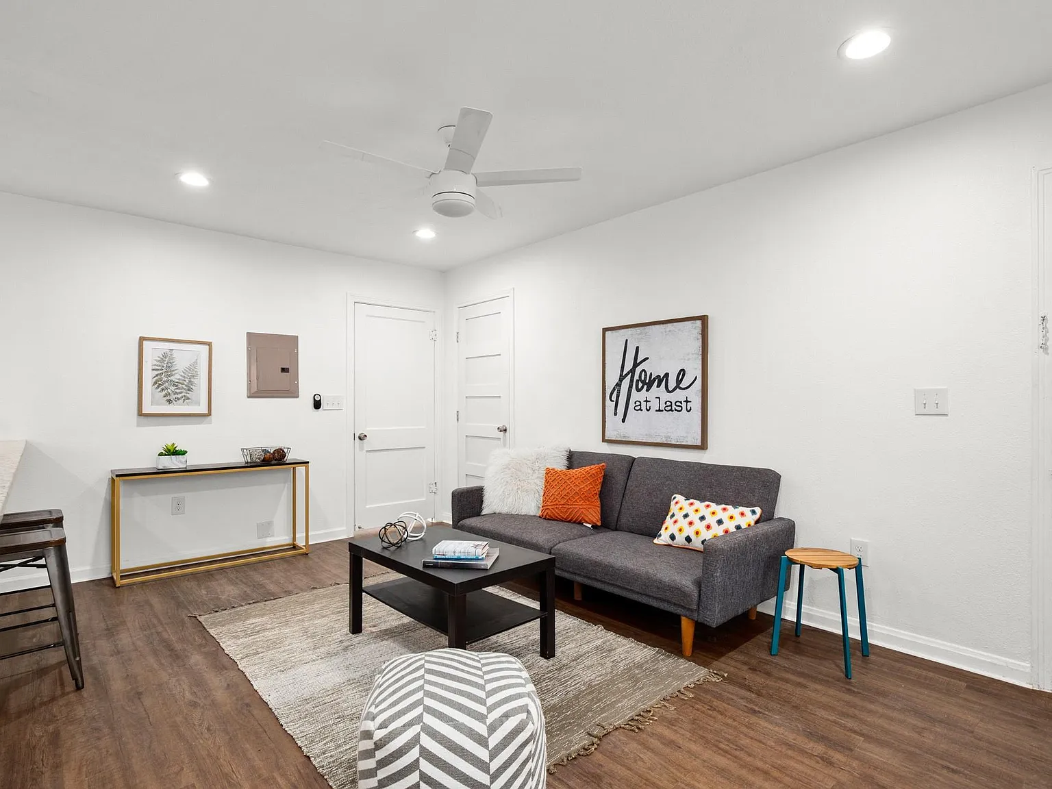 1 bed, 1.0 bath, 650 sqft, $1,400 — Photo 2