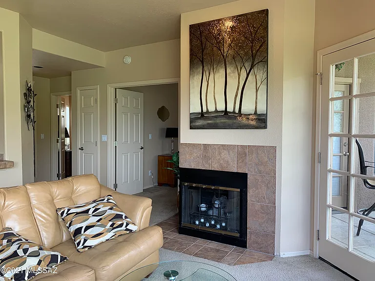 6655 N Canyon Crest Dr #23201 — Photo 10