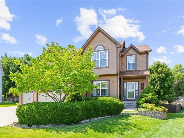 2359 SW Eagle View Dr, Lees Summit, MO 64082