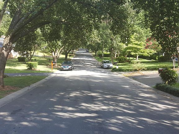 4th image of 1329 Fox Run Dr