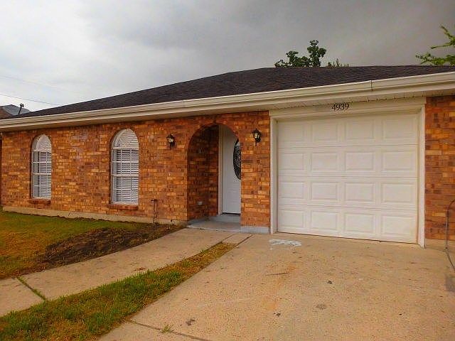 1st image of 4939 Pentland Dr