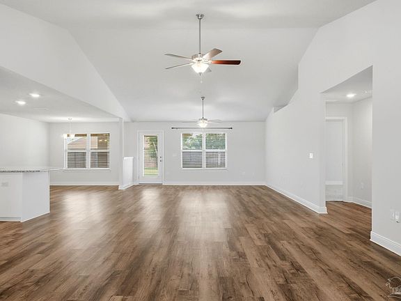 3rd image of 5176 Emmaline Ln