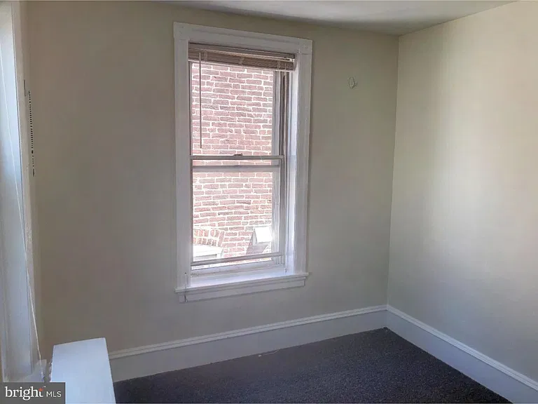 306 Leverington Ave — Photo 18