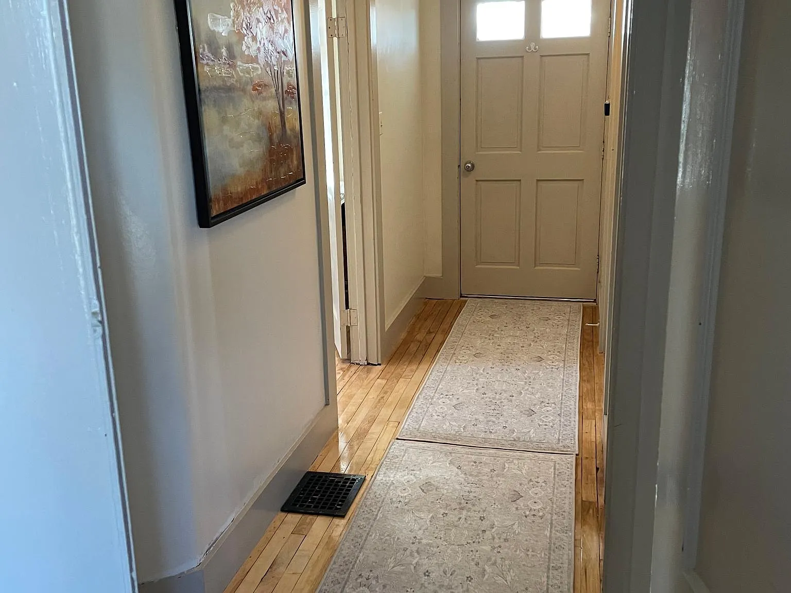 3 bed, 1200 sqft, $2,800 — Photo 2