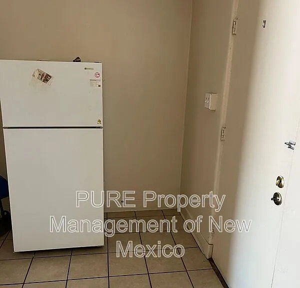 124 Aliso Dr NE #6 — Photo 4