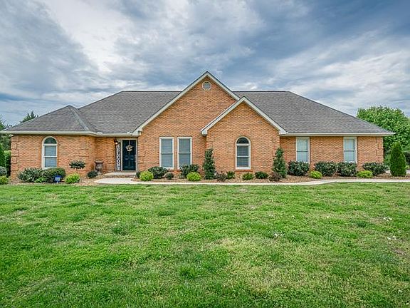 4th image of 475 Riverchase Dr