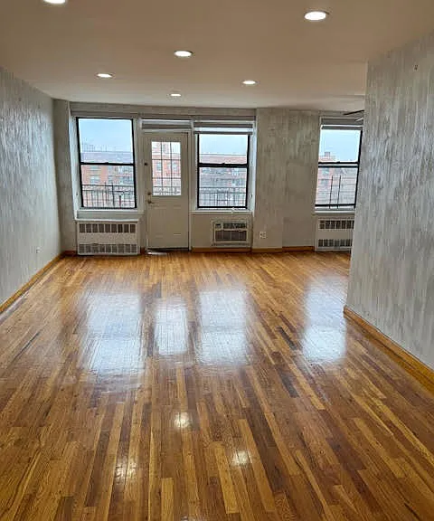 540 Ocean Pkwy #6H — Photo 1