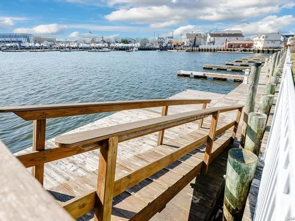 4 Rose Street #3-1B, Oceanside, NY 11572