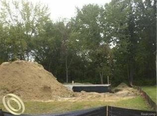 30222 Kimberly Ct, Farmington Hills, MI 48336
